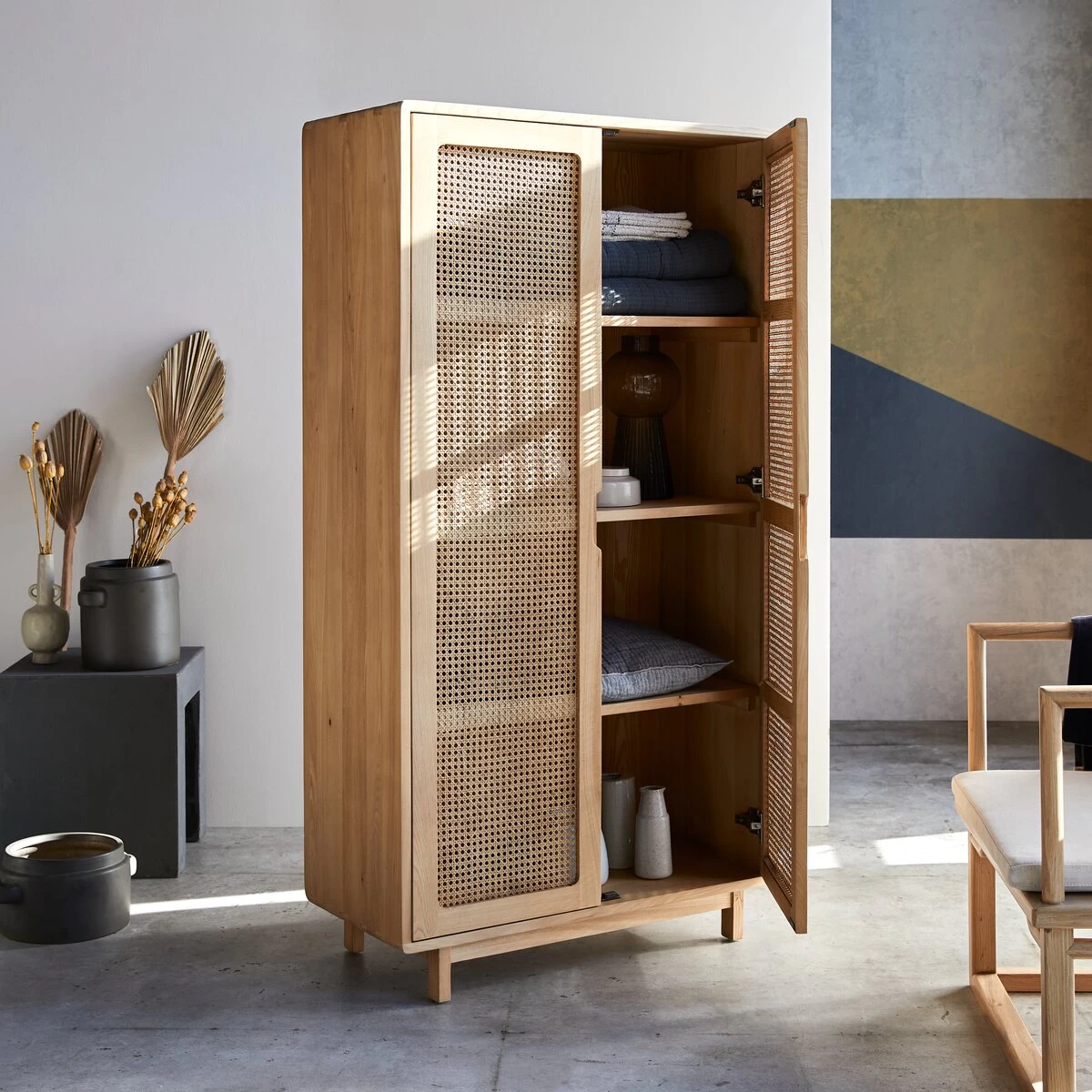 Luis - Armoire De Rangement En Orme Massif Et Cannage – Image 4