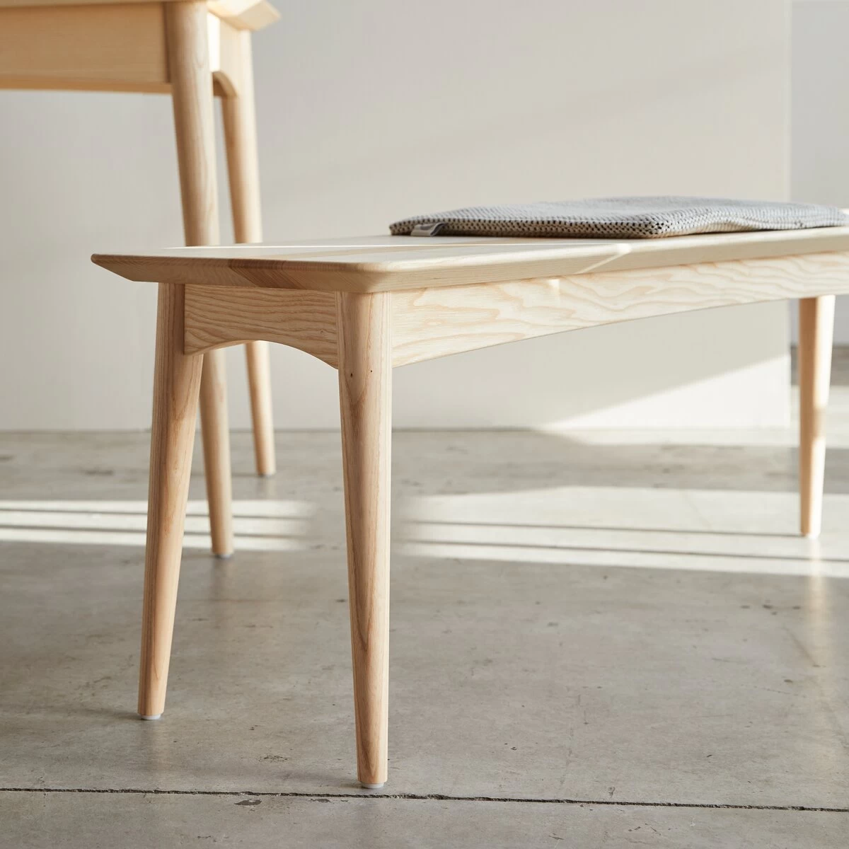 Josef - Banc En Frêne Olivier Massif Français – Image 3