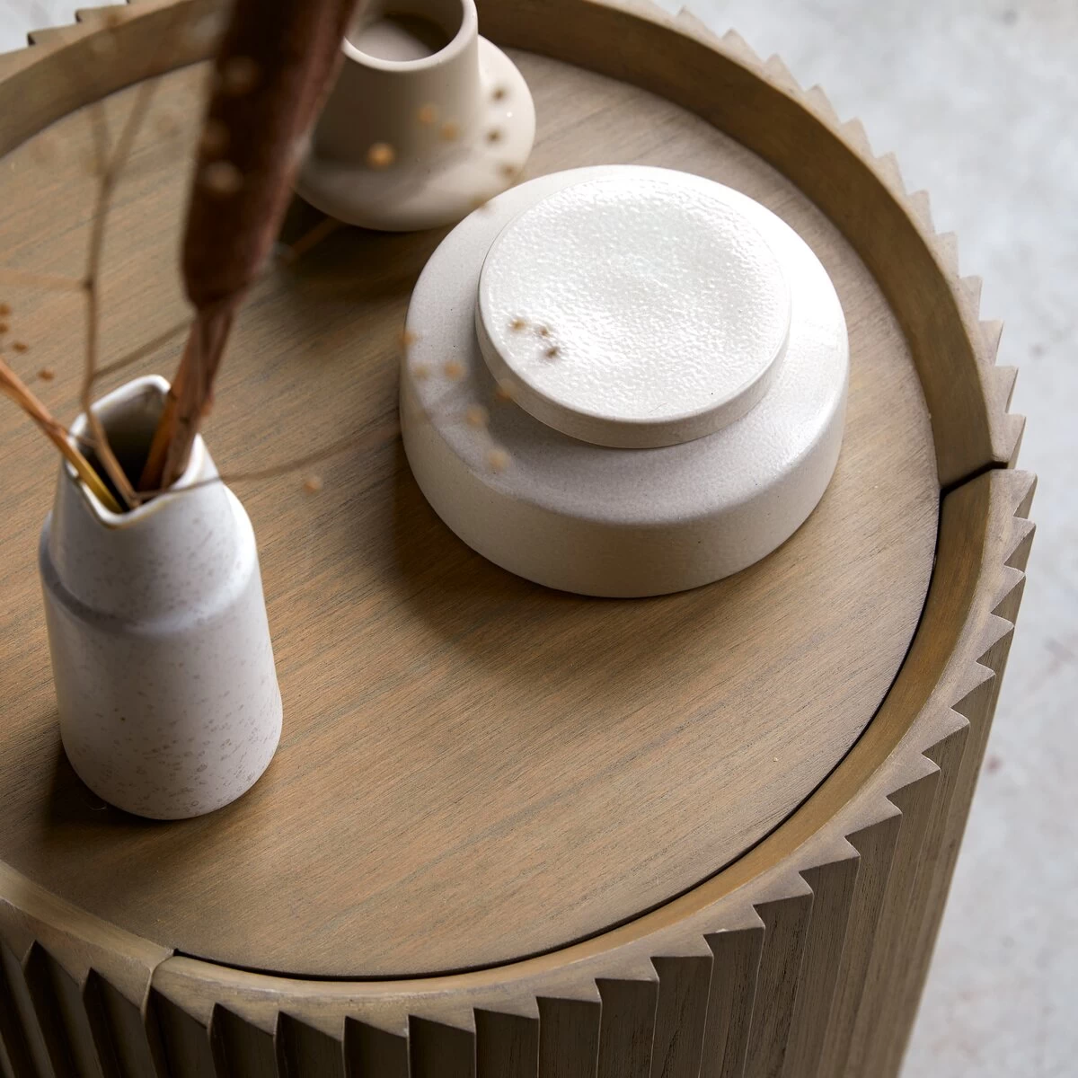 Lou - Bout De Canapé En Mindi – Image 5