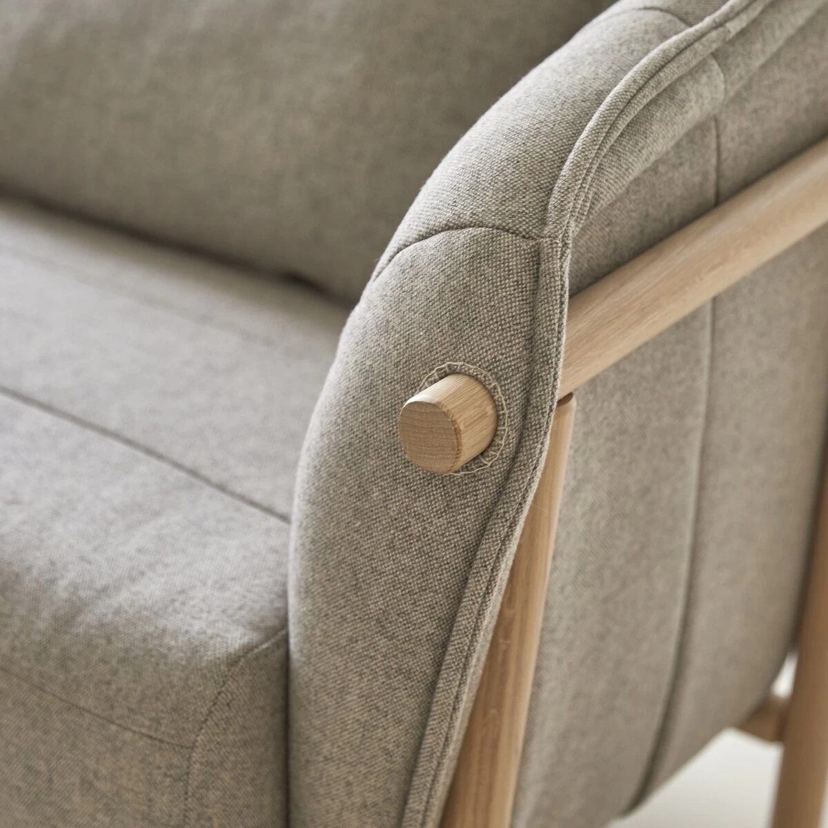 Yas - Canapé En Chêne Massif Et Tissu Gris 2 Places – Image 2