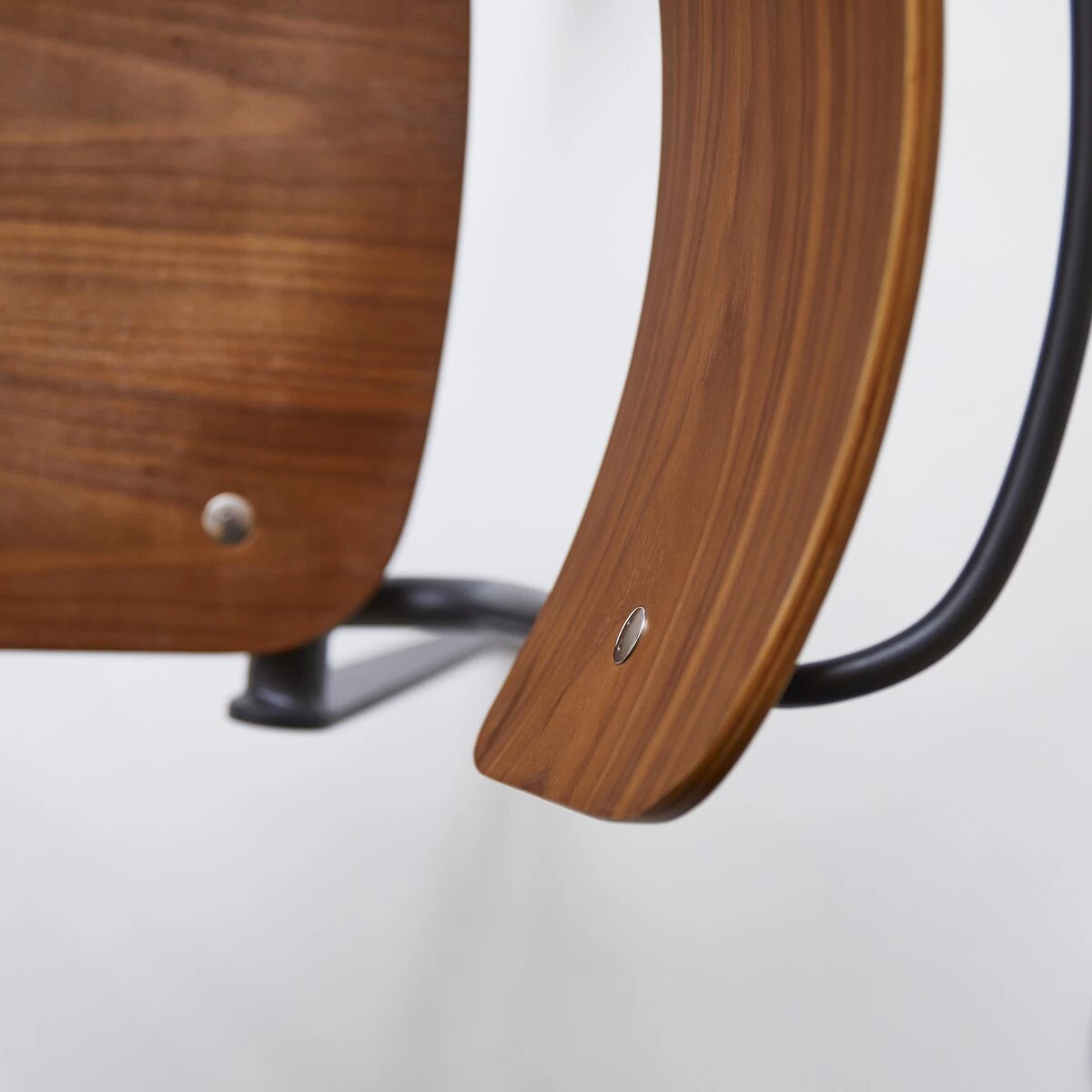 Mio - Chaise En Noyer Et Métal Black – Image 5