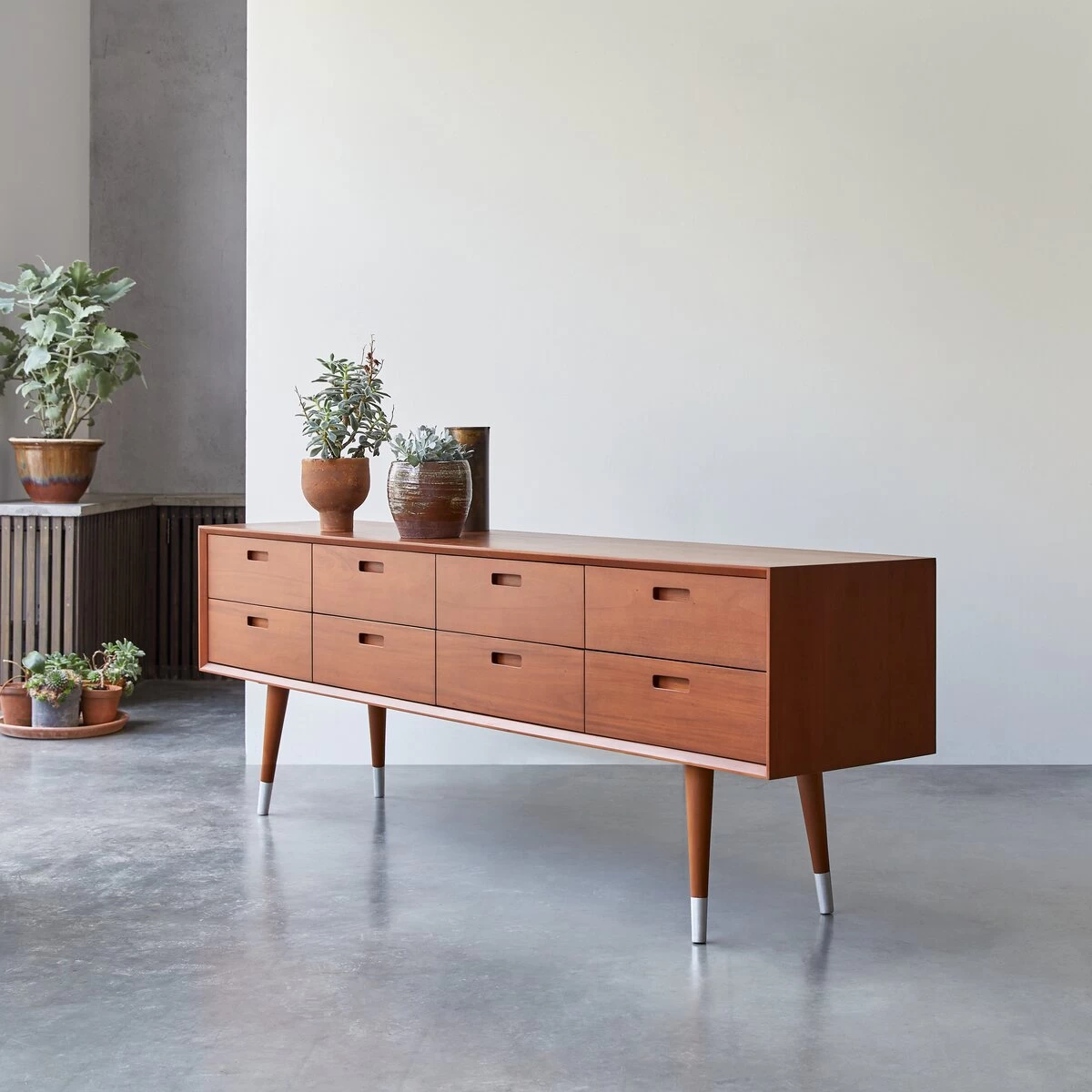 Magda 50's - Commode Basse En Acajou Massif – Image 4