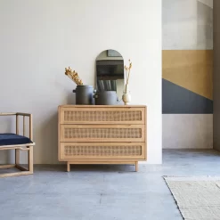 Luis - Commode En Orme Massif Et Cannage