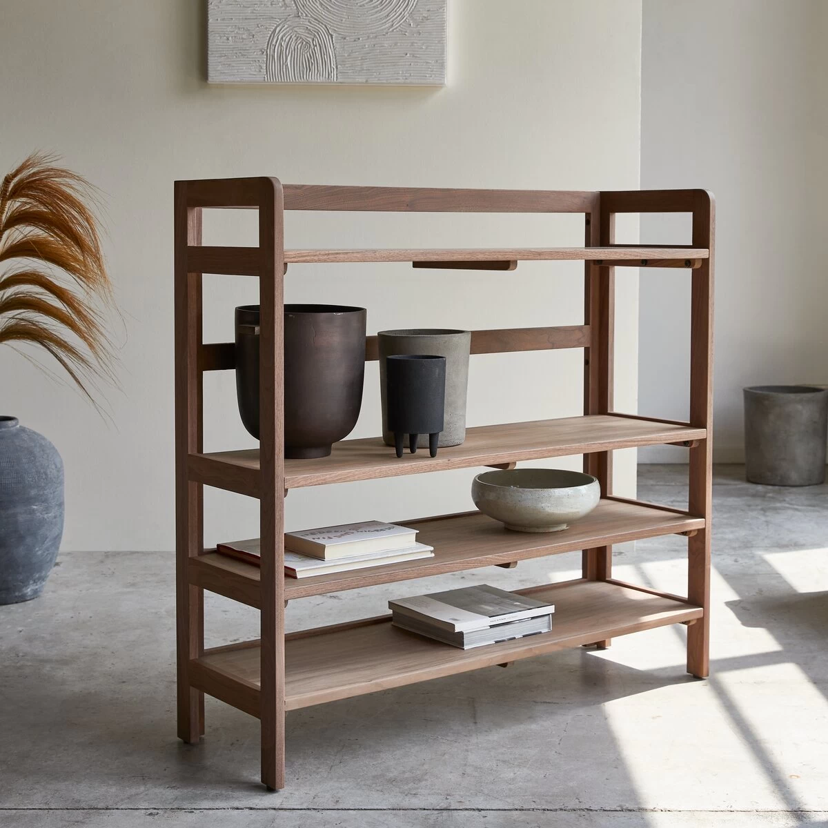 Esmée - Console Haute En Noyer – Image 4