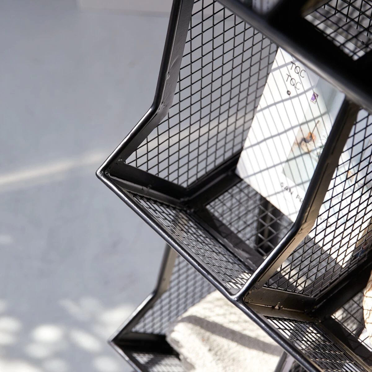 Cléo - Etagère Casiers En Métal – Image 8