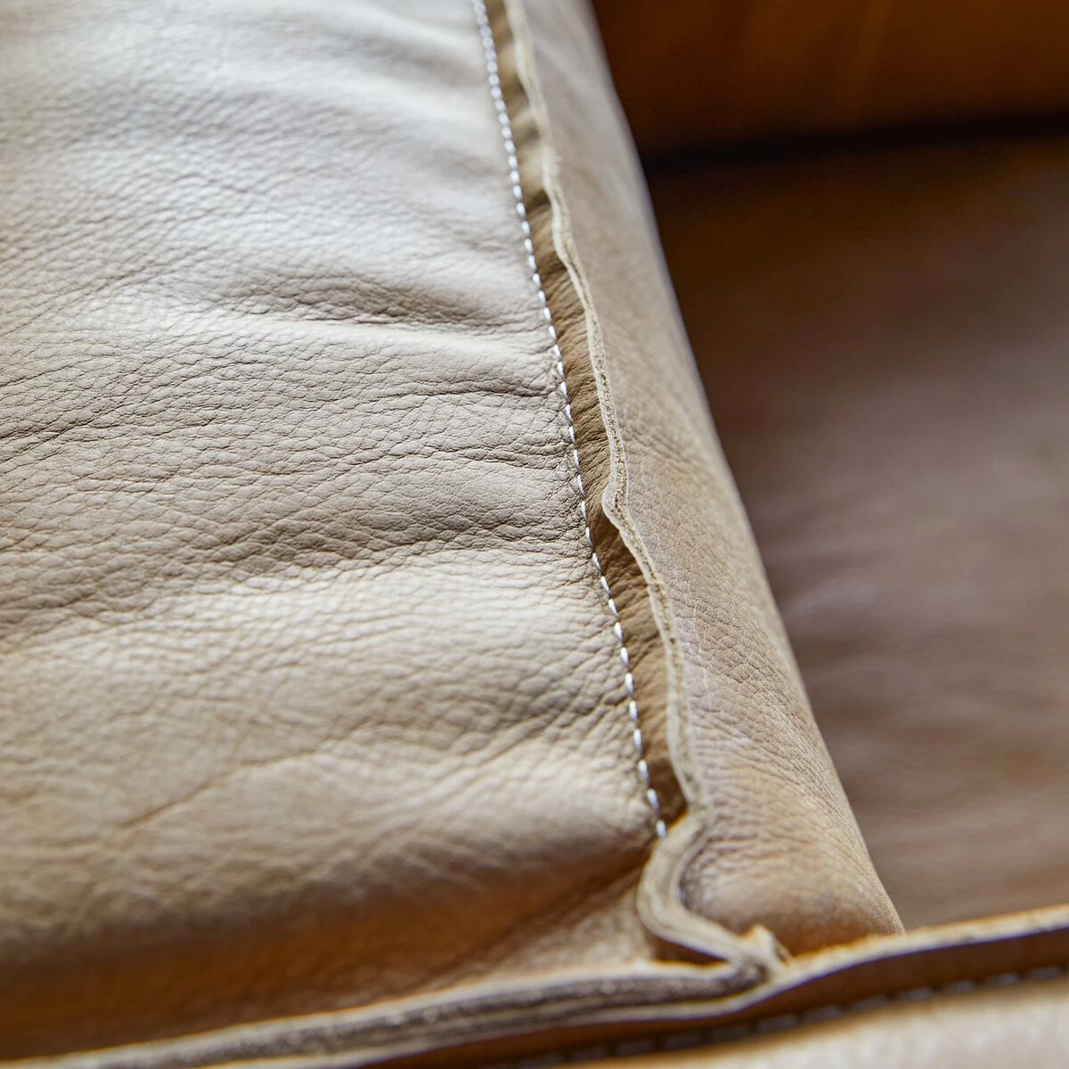 Cobbelwood - Fauteuil En Chêne Massif Et Cuir Cheyenne – Image 3