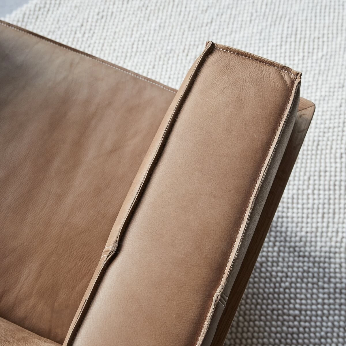 Cobbelwood - Fauteuil En Chêne Massif Et Cuir Cheyenne – Image 5