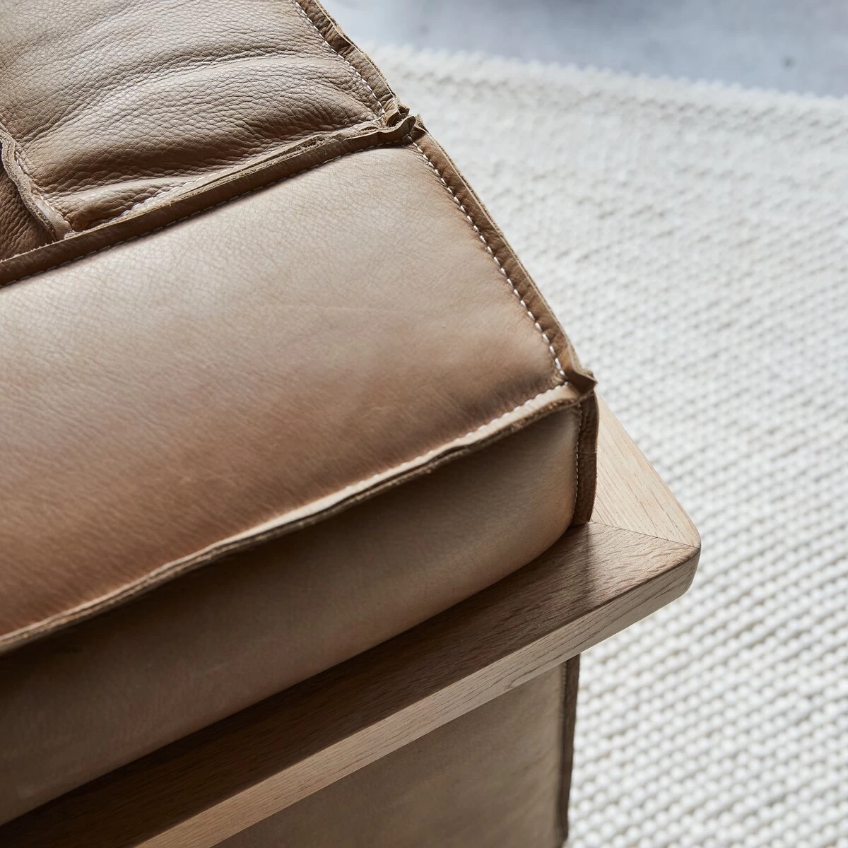 Cobbelwood - Fauteuil En Chêne Massif Et Cuir Cheyenne – Image 7