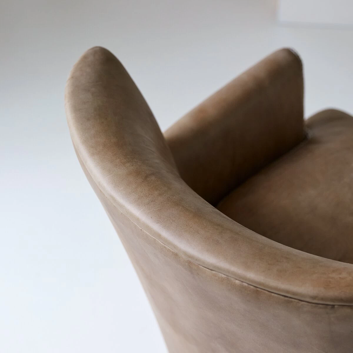 Comoc - Fauteuil En Chêne Massif Et Cuir Cheyenne – Image 8