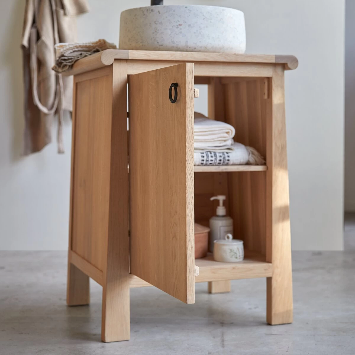 Volute - Meuble Sous Vasque En Chêne Massif 65 Cm – Image 2