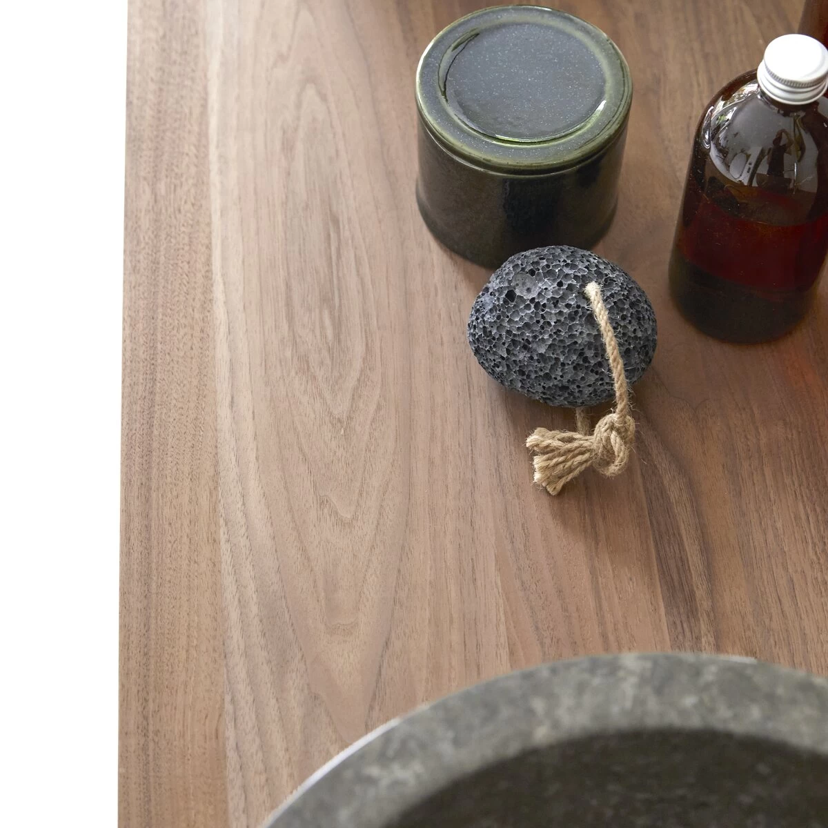 Jonàk - Meuble Sous Vasque En Noyer Massif 145 Cm – Image 3