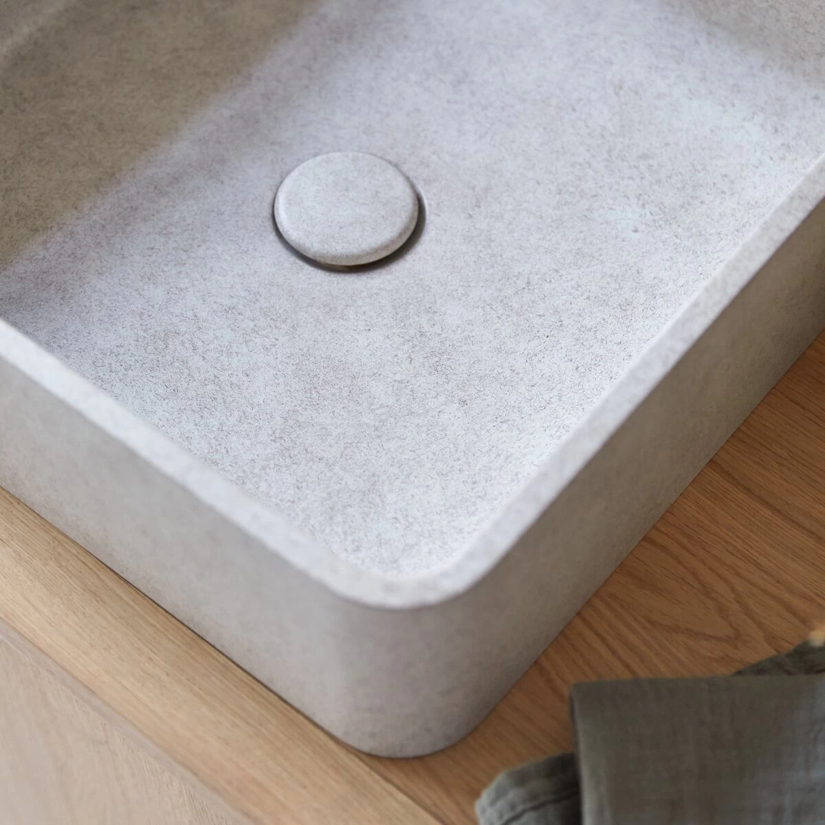 Thaïs - Vasque Carrée Béton Grey – Image 3