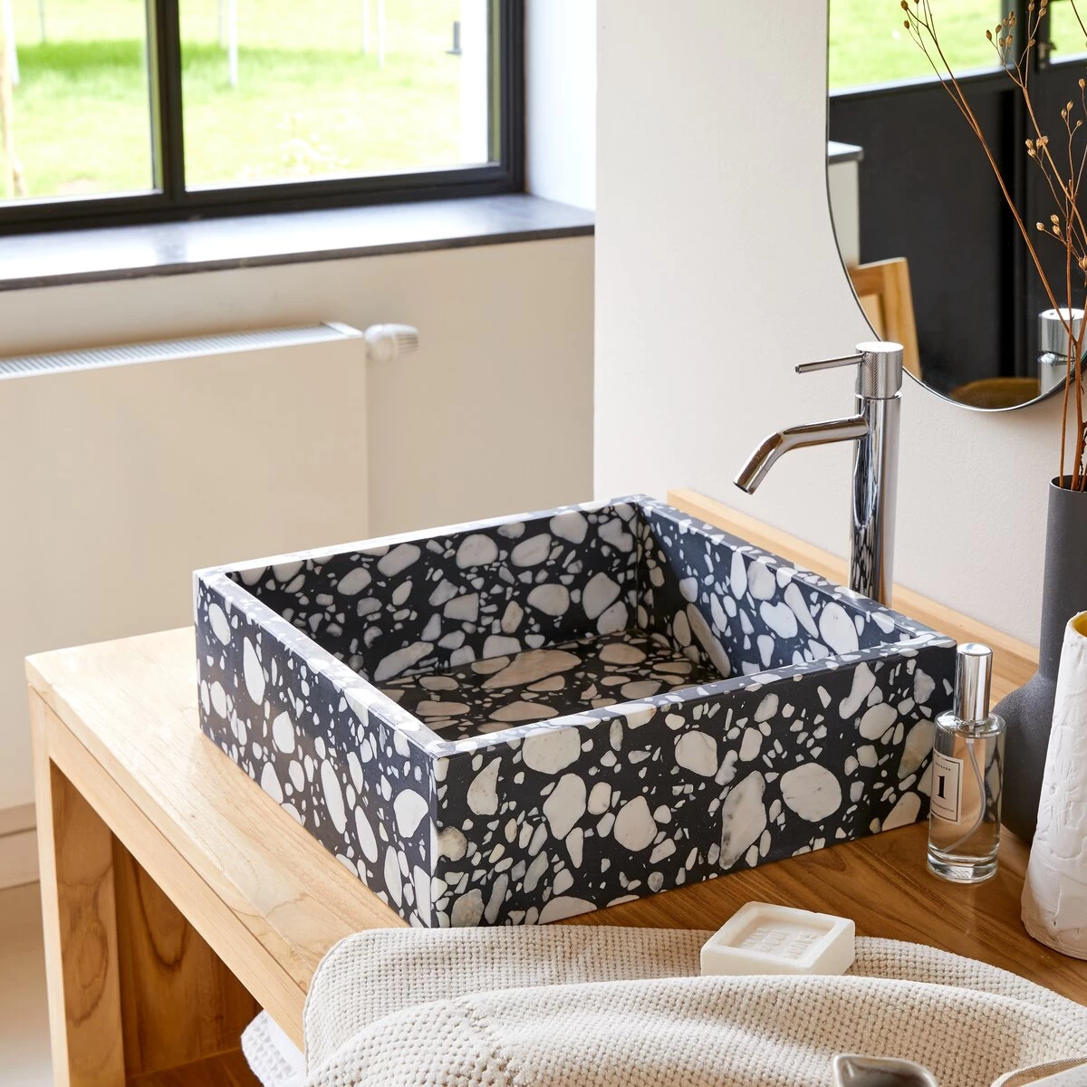 Unik - Vasque Carrée En Terrazzo Premium – Image 3
