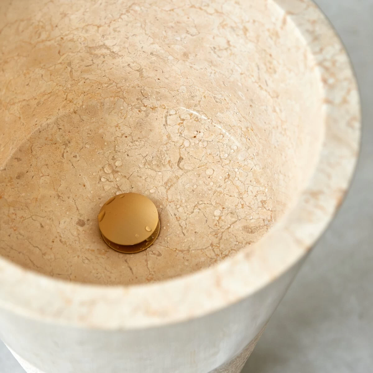 Koni - Vasque Sur Pied En Marbre Cream – Image 5